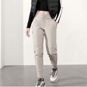 Athleta Headlands Hybrid Trek Jogger